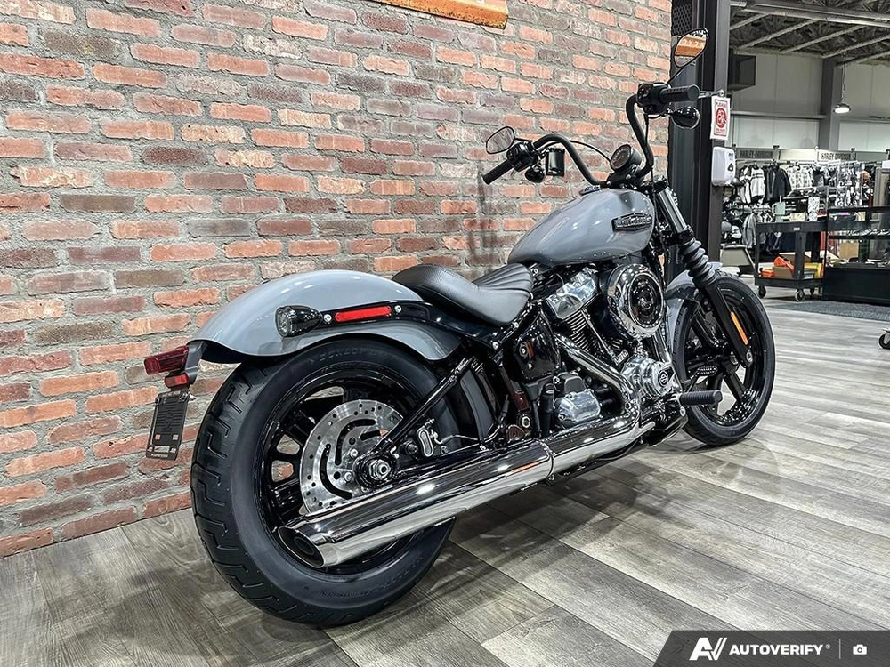 2026 Harley-davidson Street Bob alt