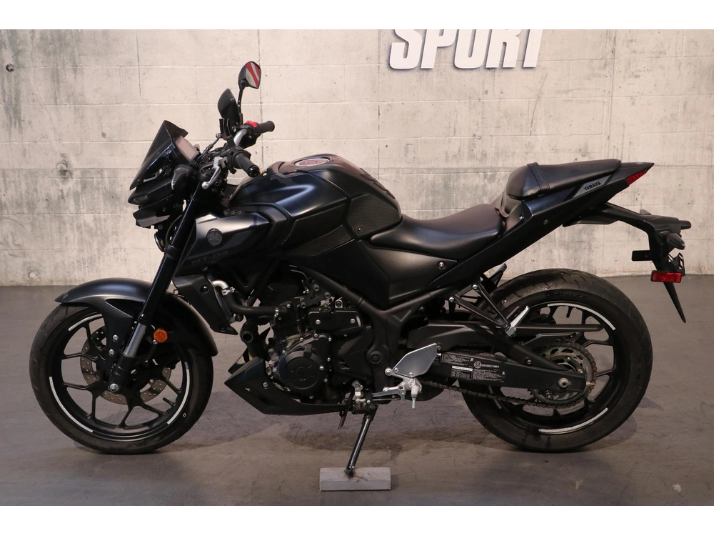 2022 Yamaha Mt-03 alt