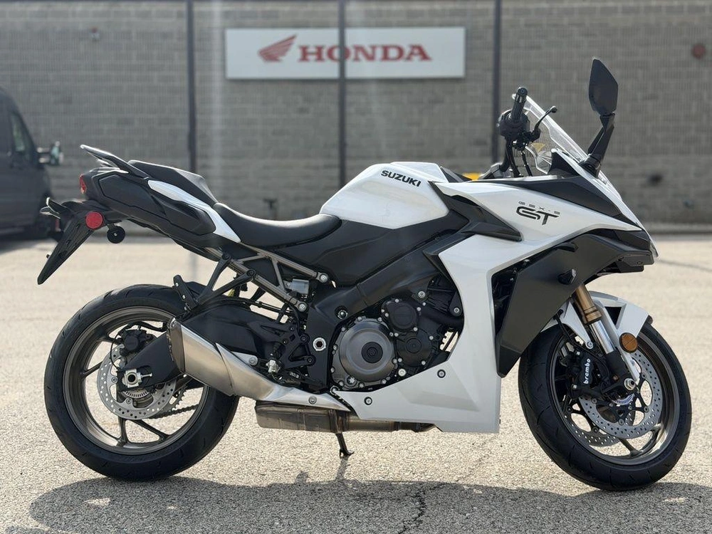 2026 Suzuki Gsx-s1000gt+ alt