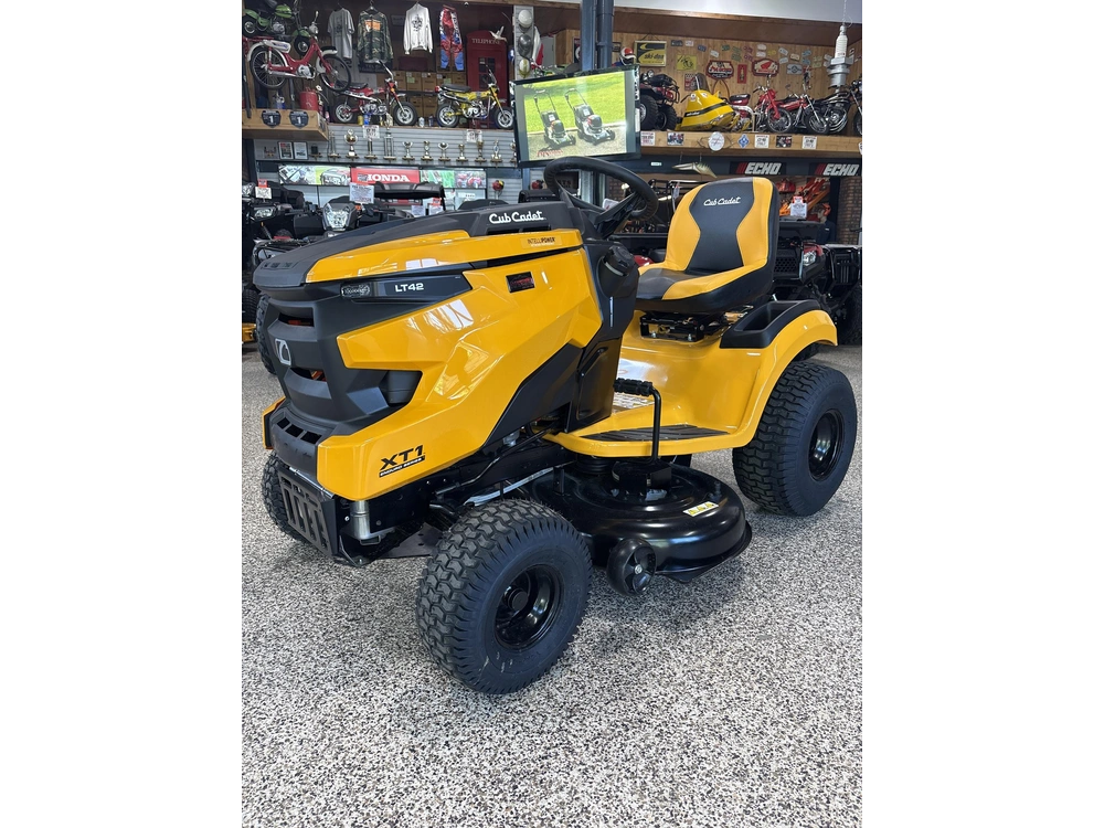 Cub Cadet Xt1 Lt42 2026 alt