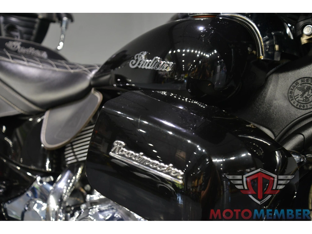 2019 Indian Motorcycle Roadmaster alt