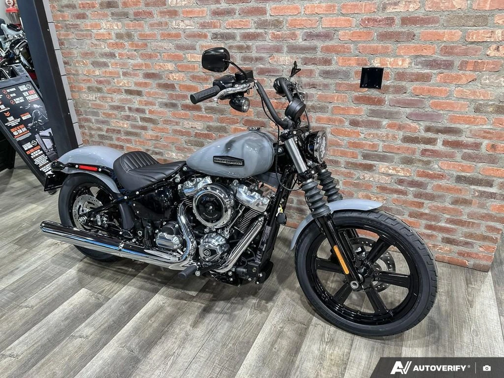 2026 Harley-davidson Street Bob alt