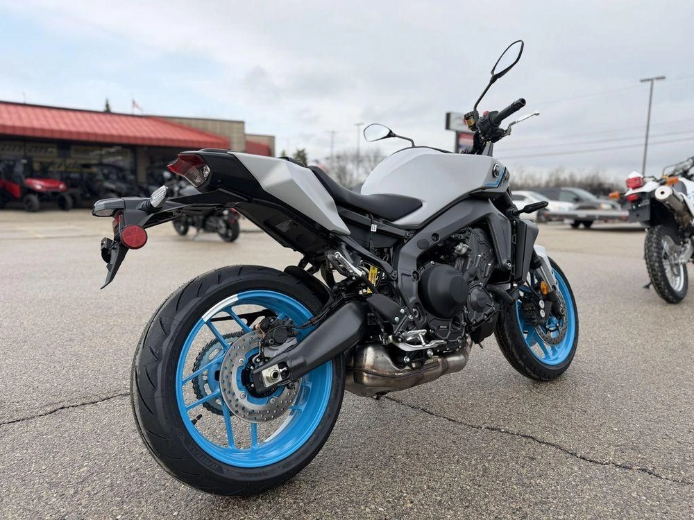 2026 Yamaha Mt-09 alt