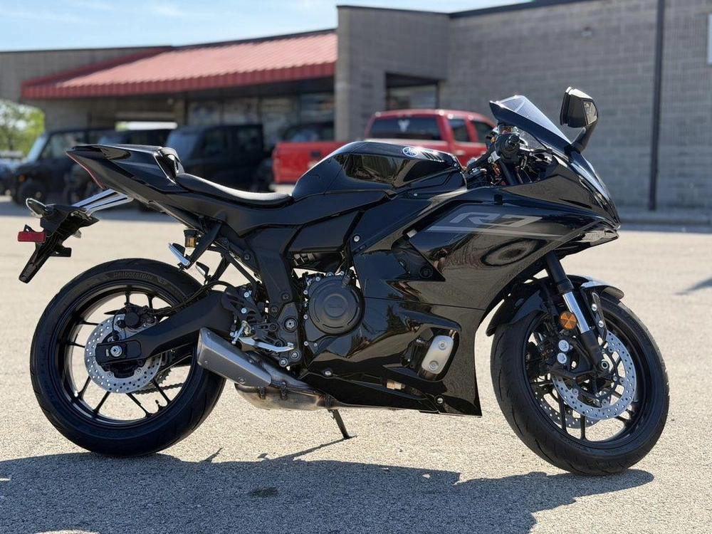 2026 Yamaha Yzf-r7 alt