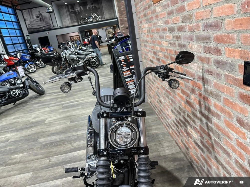 2026 Harley-davidson Street Bob alt
