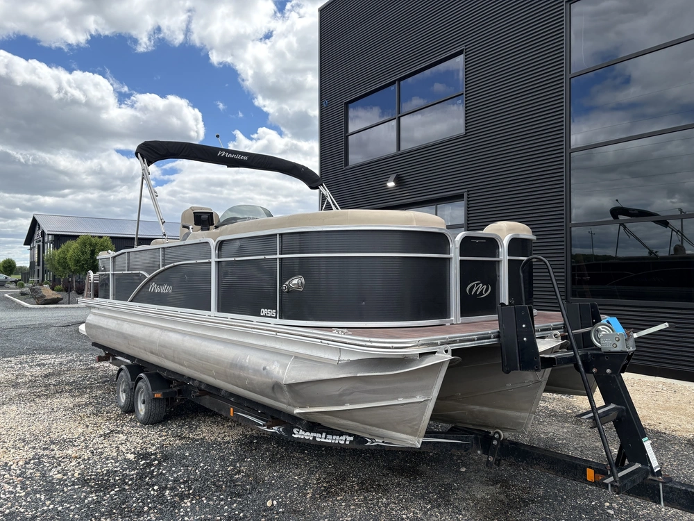 2013 Manitou Oasis 23 Vp alt