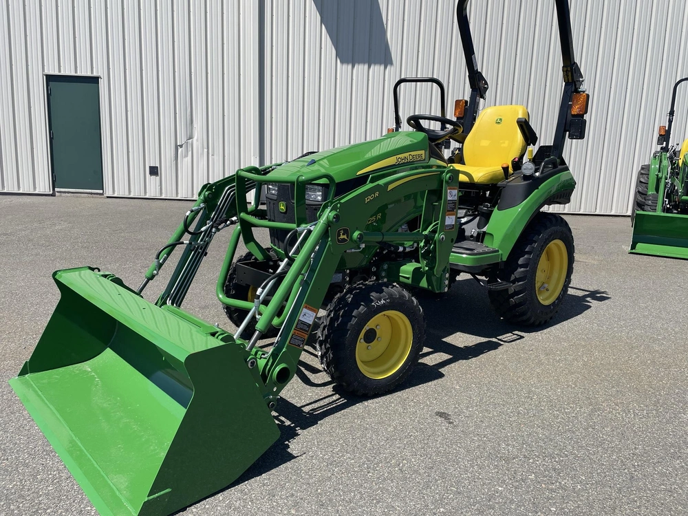 2026 John Deere 2025r alt
