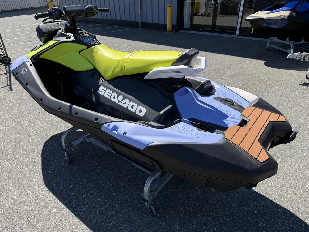 2024 Sea-doo Spark Trixx 3up Audio alt