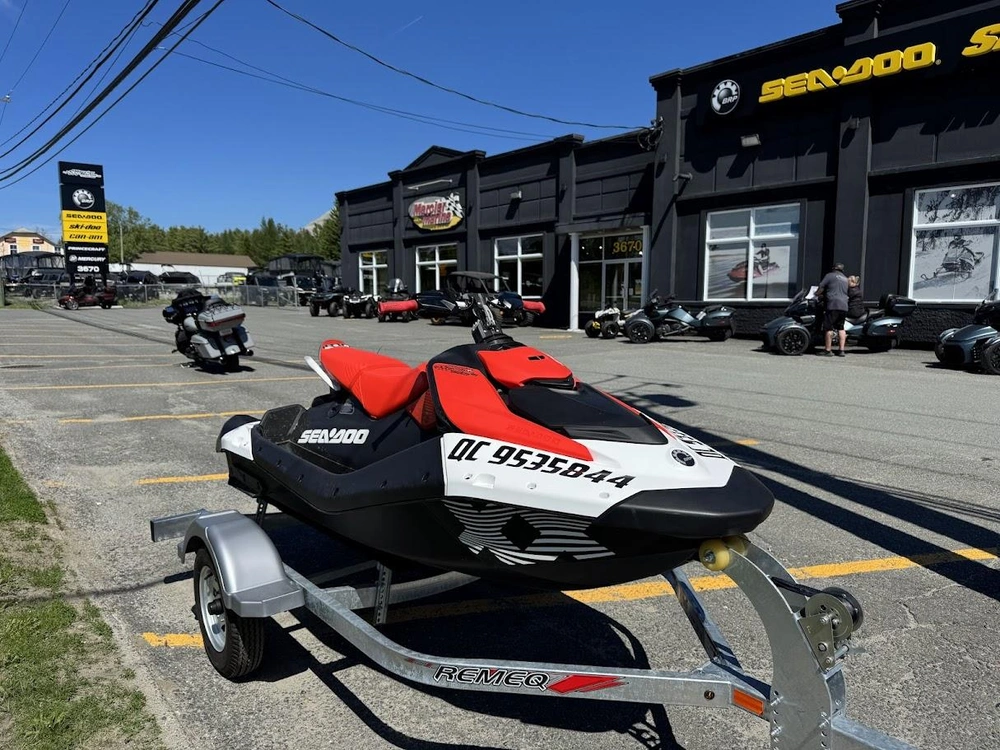 Sea-doo Spark Trixx 3up 2025 alt