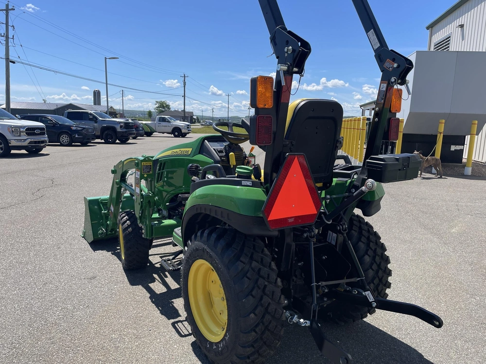 2026 John Deere 2025r alt
