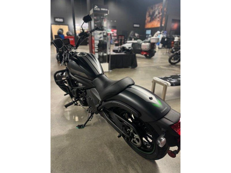 2023 Kawasaki Vulcan En650 alt