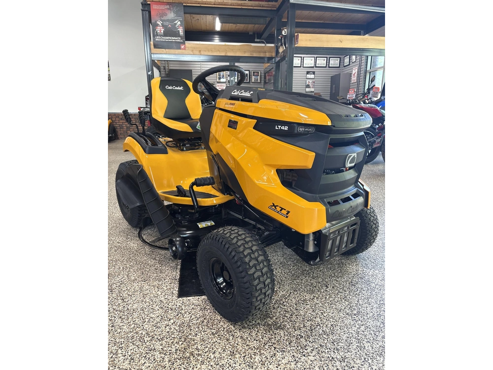 Cub Cadet Xt1 Lt42 2026 alt
