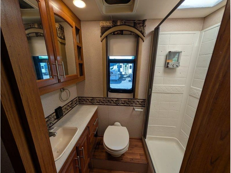 Jayco Precept 35s 2016 alt