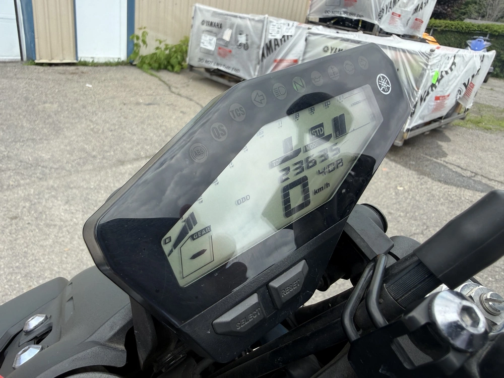 Yamaha Fz 09 (39$ Par Semaine Tx In) 2017 alt