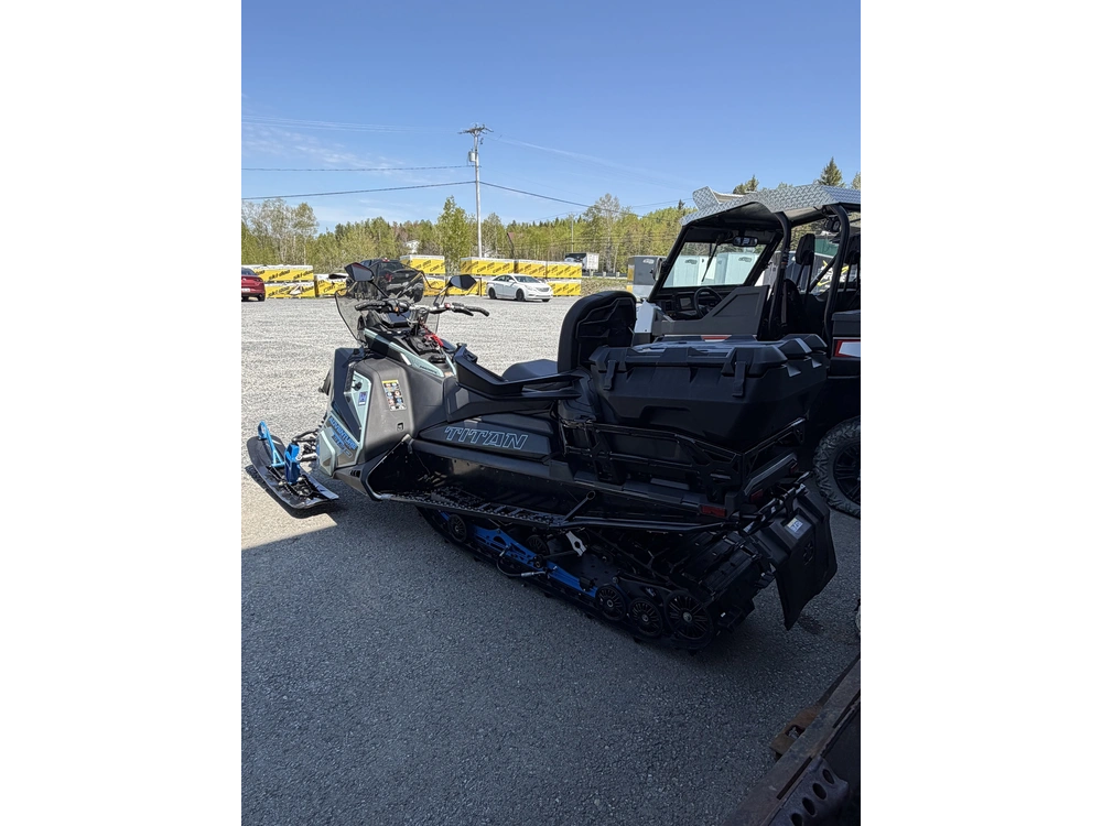 Polaris Polaris Titan Avdenture 800 2026 alt