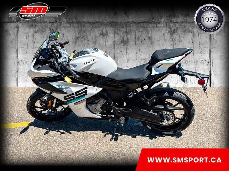 Cfmoto 300 Ss 2024 alt