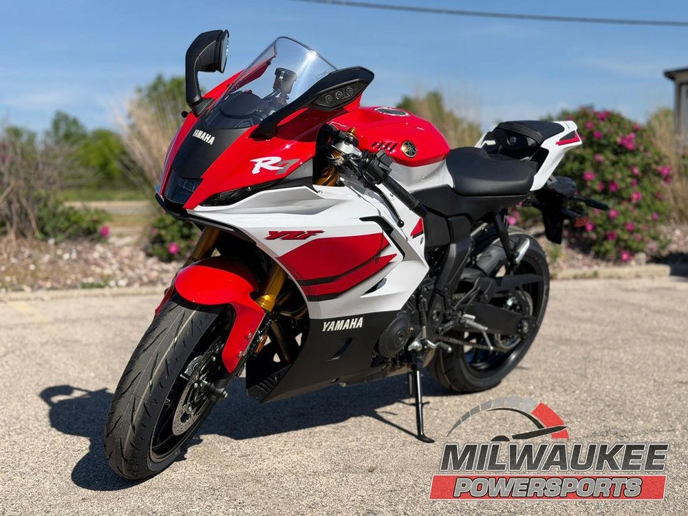 2026 Yamaha Yzf-r7 70th Anniversary Edition alt