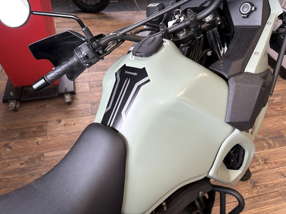 Kawasaki Klr650 2024 alt