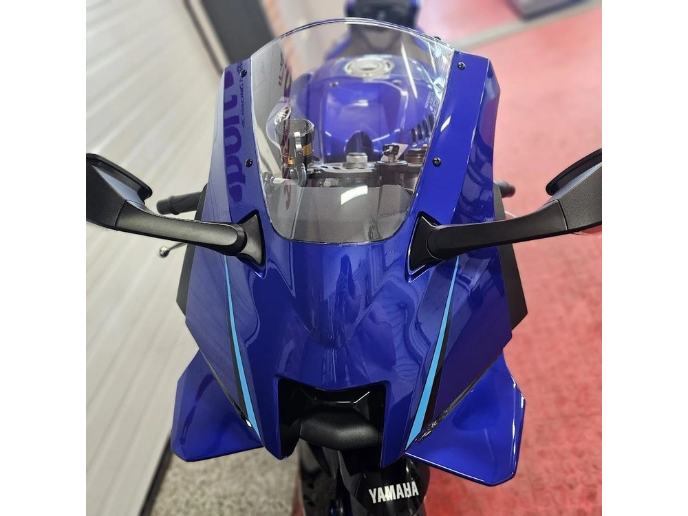 2026 Yamaha Yzf R9 alt