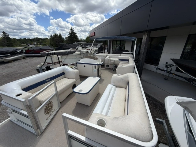 2001 Crest 22 Dl alt