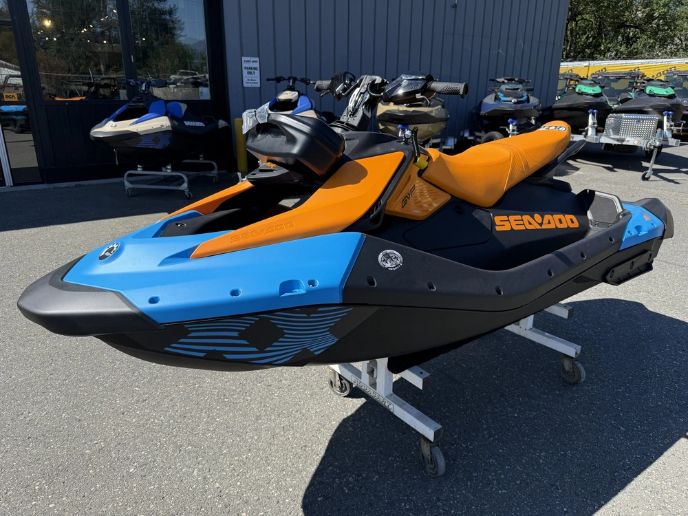 2026 Sea-doo Spark™ 3up Trixx-90 (sound System) alt