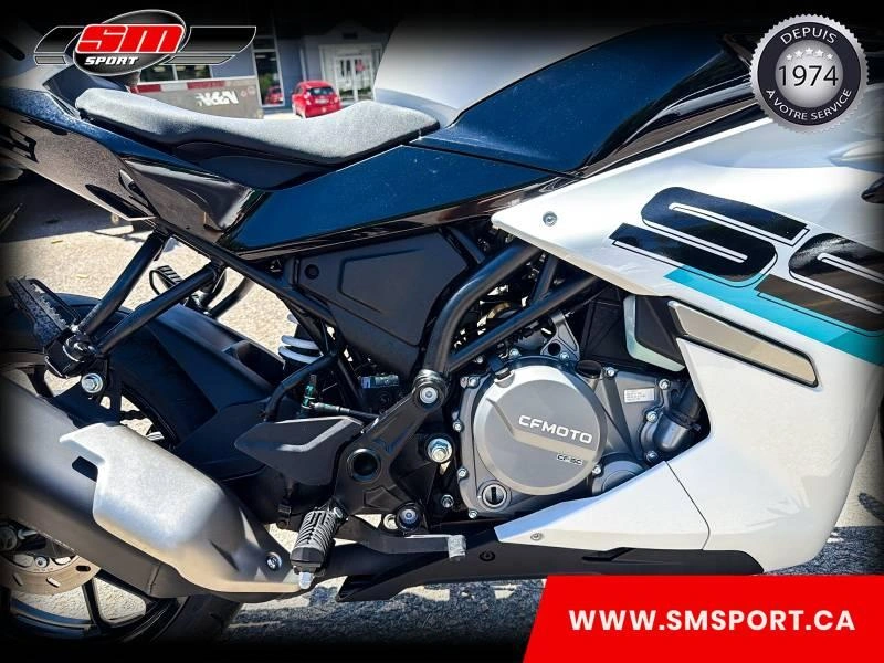 Cfmoto 300 Ss 2024 alt
