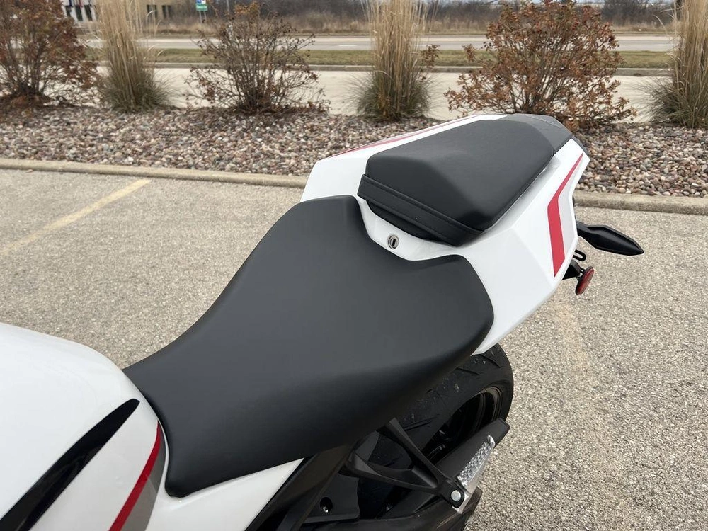 2026 Honda Cbr1000rr alt