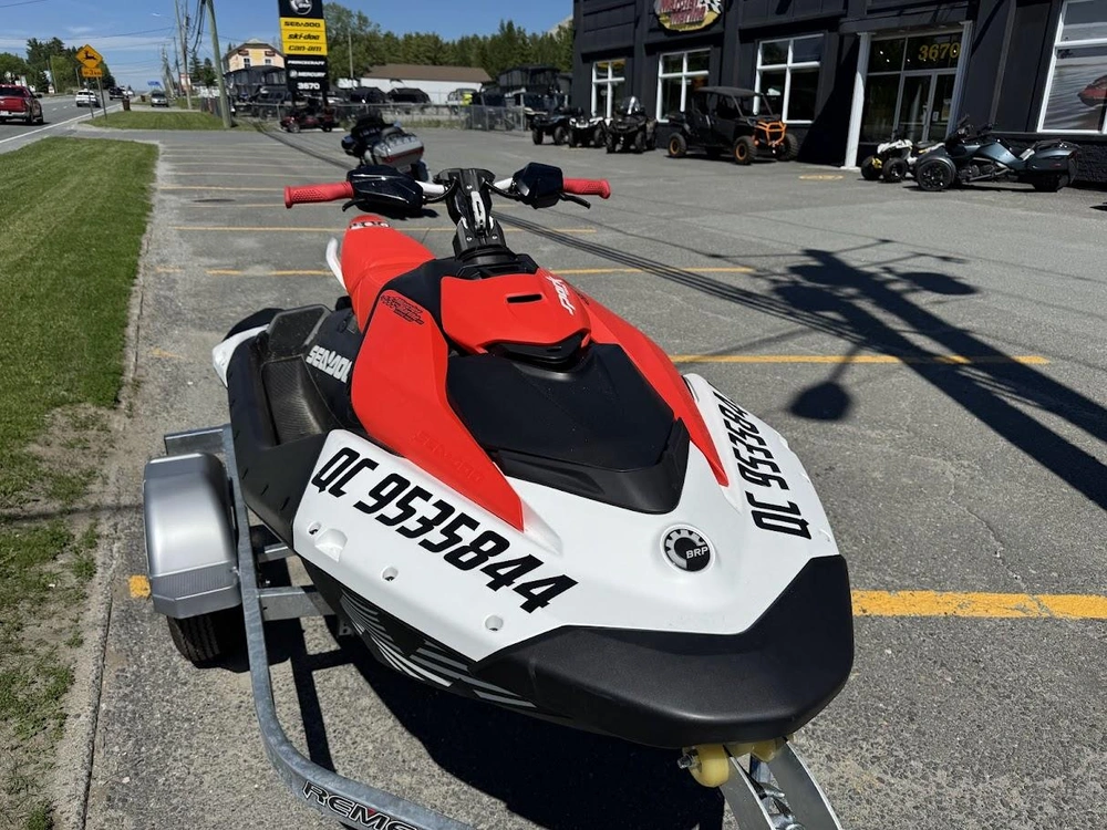 Sea-doo Spark Trixx 3up 2025 alt