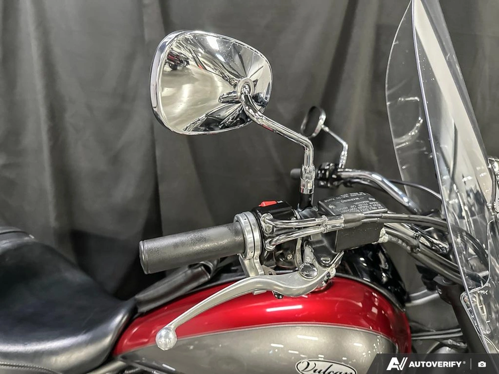 2016 Kawasaki Vulcan 900 Classic alt