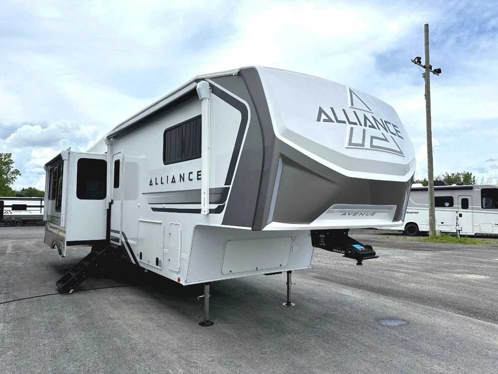 Alliance Rv Avenue 32rls 2027 alt