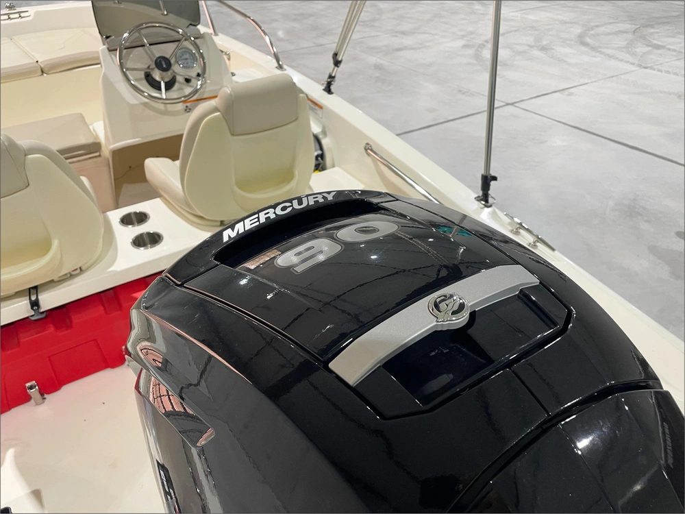 2024 Boston Whaler 160ss alt
