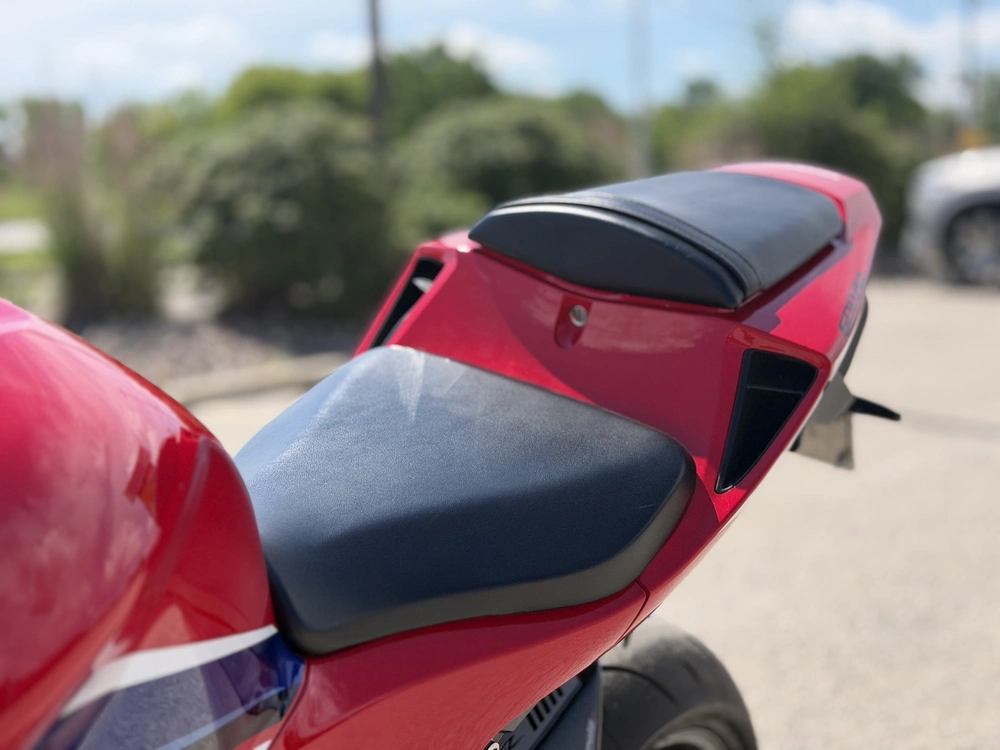 2024 Honda Cbr600rr alt