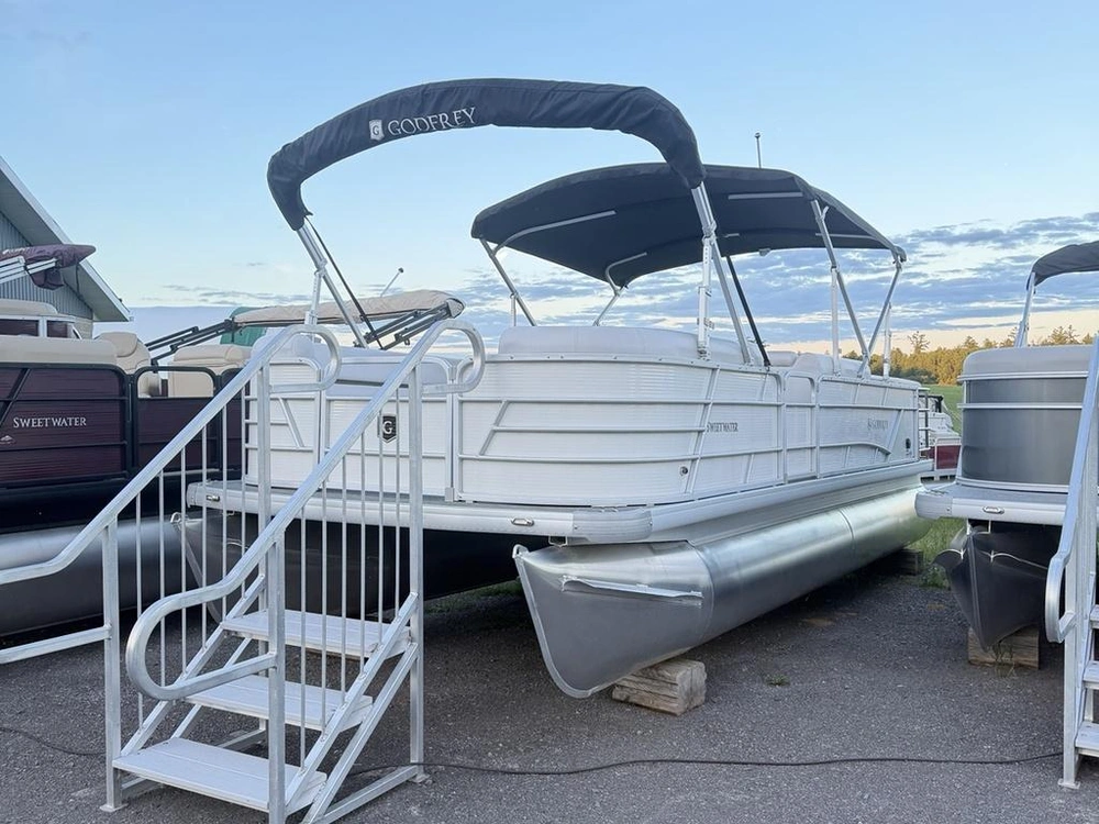 2023 Godfrey Marine Sweetwater 2286 Sfl alt