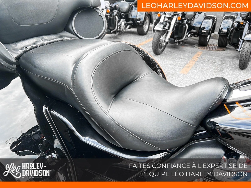 Harley-davidson Flhtcutg Tri Glide Ultra 2022 alt