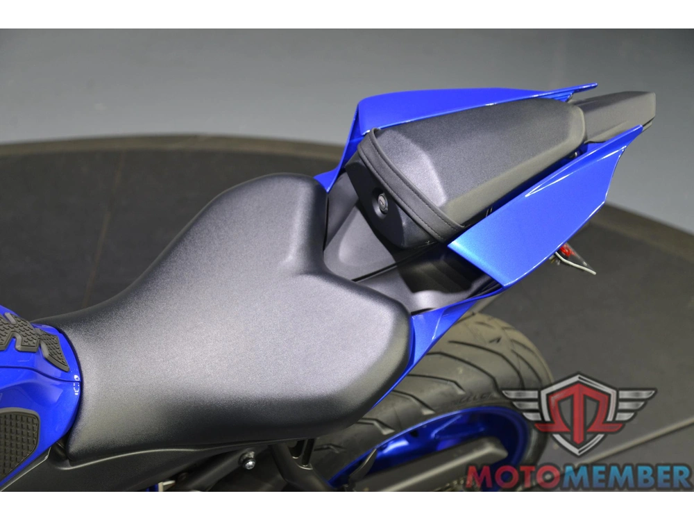 2025 Yamaha Yzf-r7 alt