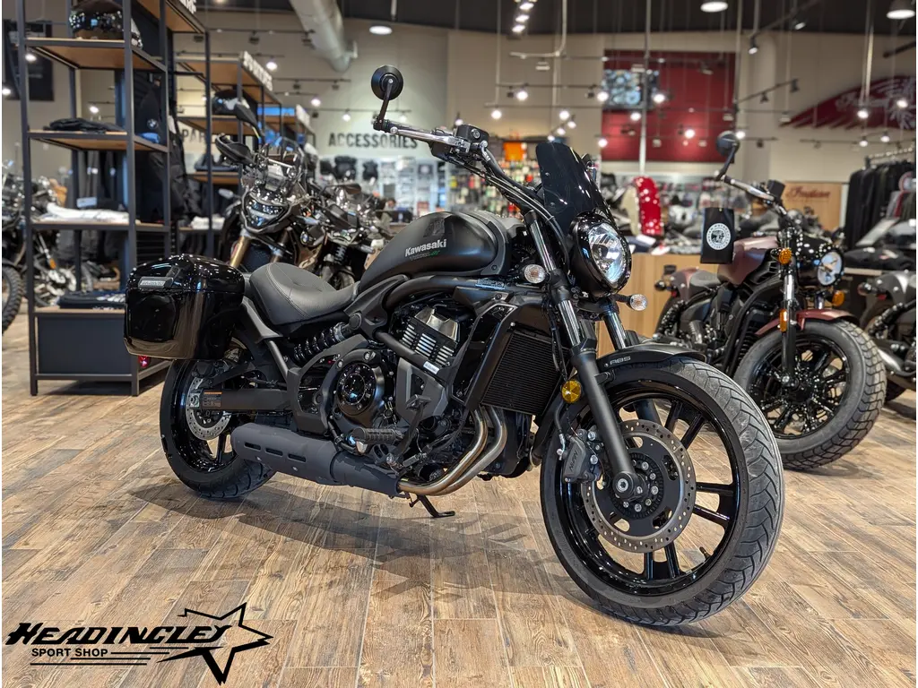 2022 Kawasaki Vulcan S // Metallic Flat Spark Black
