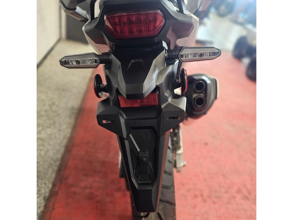 2026 Honda Africa Twin Adventure Sports Es alt