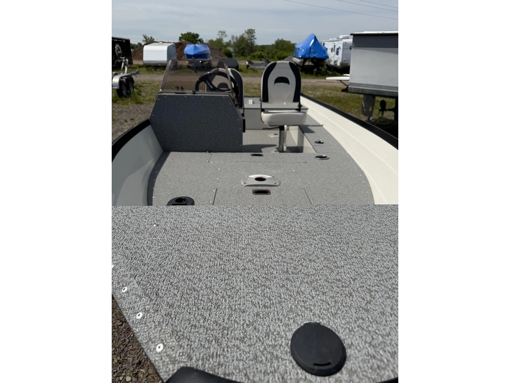 2025 Legend 16 Prosport Sc W/ 25 Elpt 4s Merc & Mooring Cover