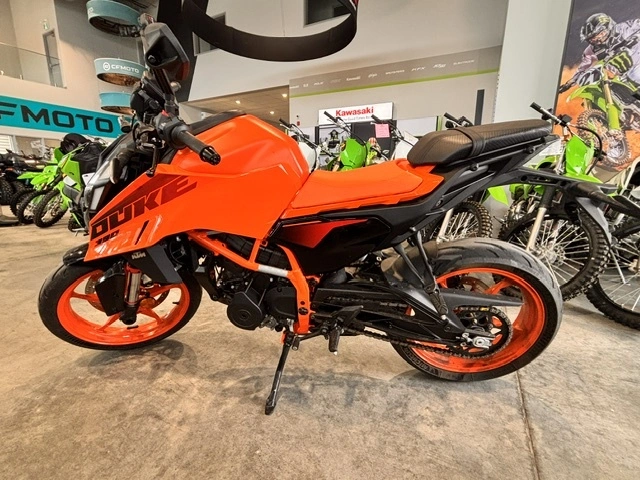 2024 Ktm Duke 390 Duke 390 Duke390 390duke 390 Bas Km alt