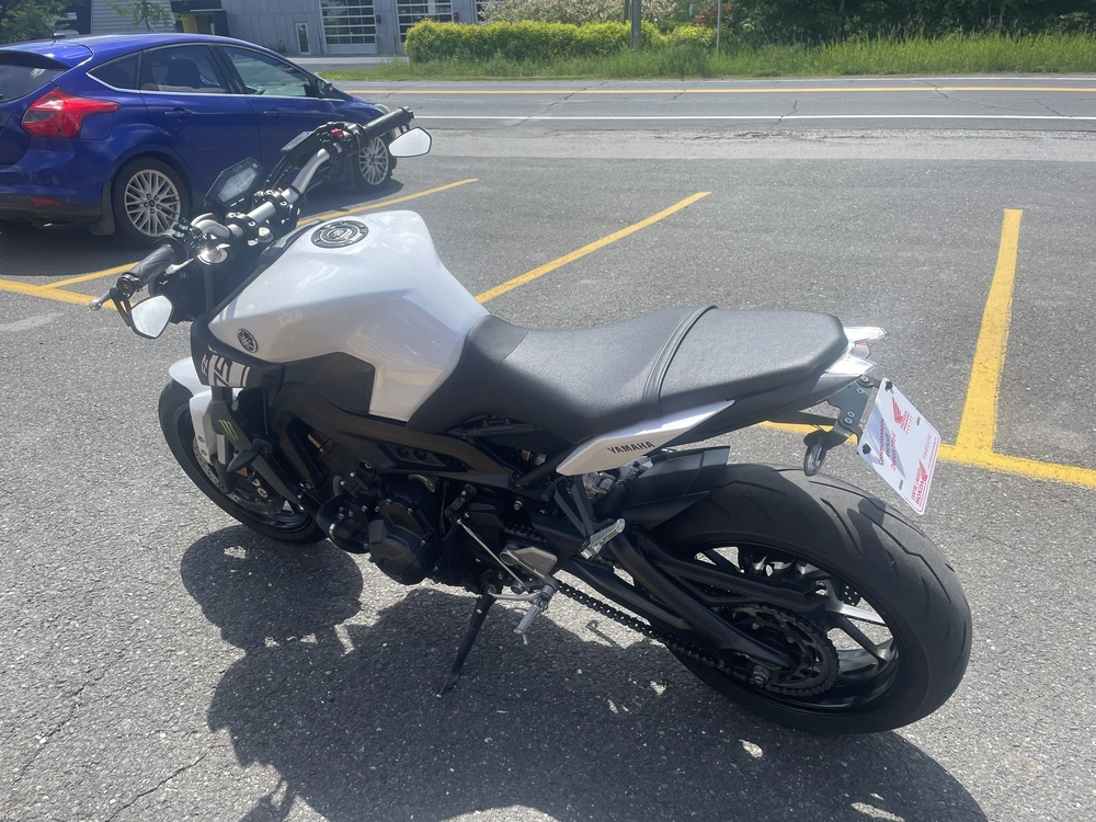 Yamaha Fz 09 2017 alt
