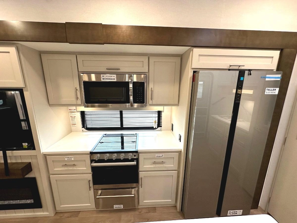 Alliance Rv Avenue 32rls 2027 alt