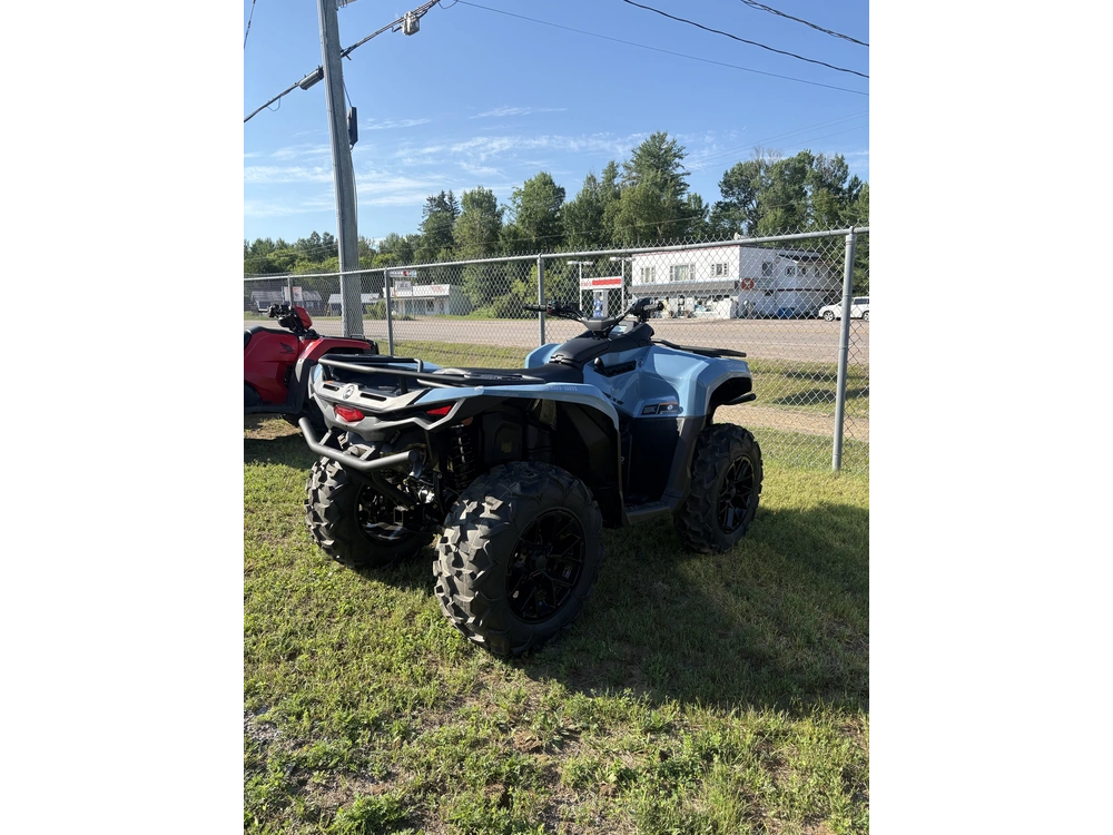 2026 Can-am Out Xt 700 alt