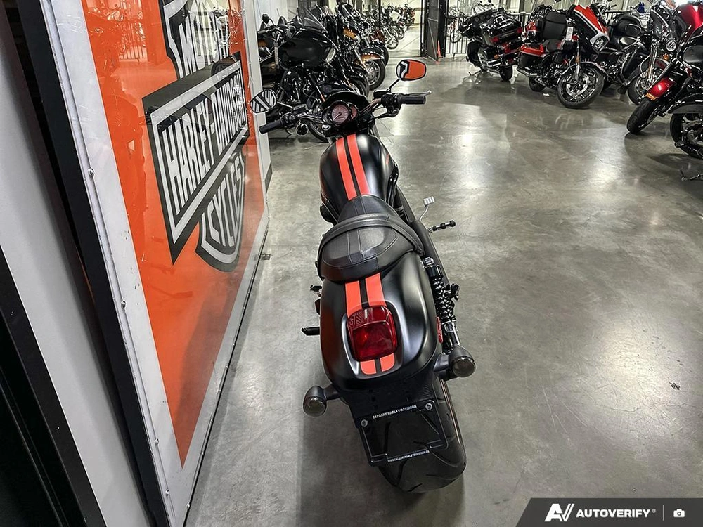 2011 Harley-davidson Night Rod Special alt
