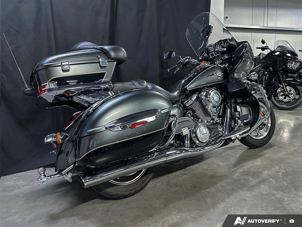 2011 Kawasaki Voyager 1700 alt