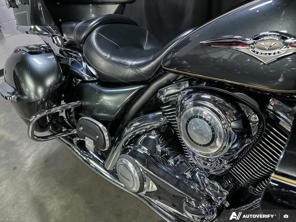 2011 Kawasaki Voyager 1700 alt