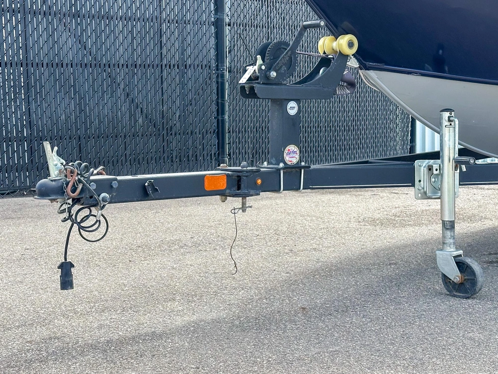 2021 Tracker Pro Guide Wt 16