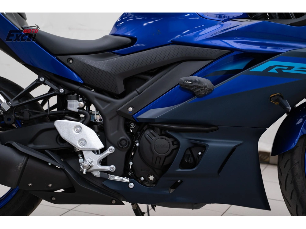 2024 Yamaha Yzf-r3 alt