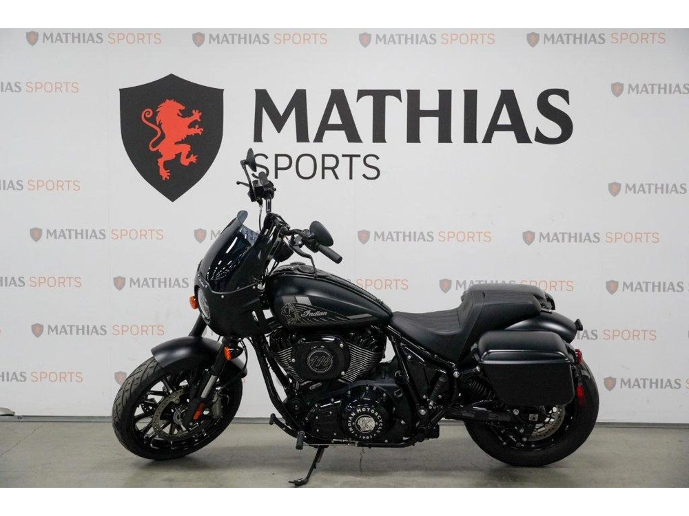 2025 Indian Motorcycle Sport Chief Rt alt