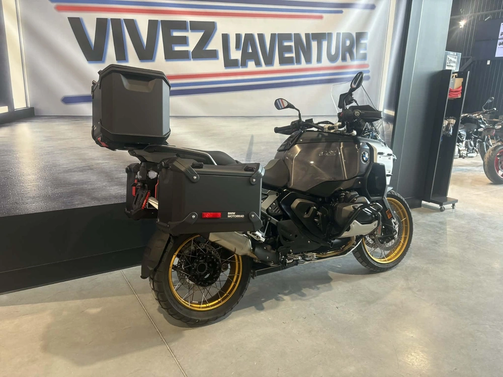 Bmw 1300gsa 2025 alt