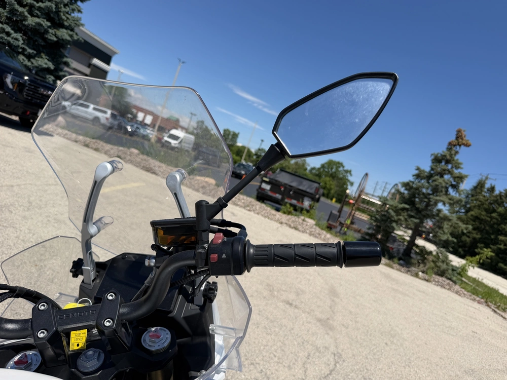 2022 Cfmoto 650 Adventura alt